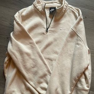 Nike women’s quarter zip pullover